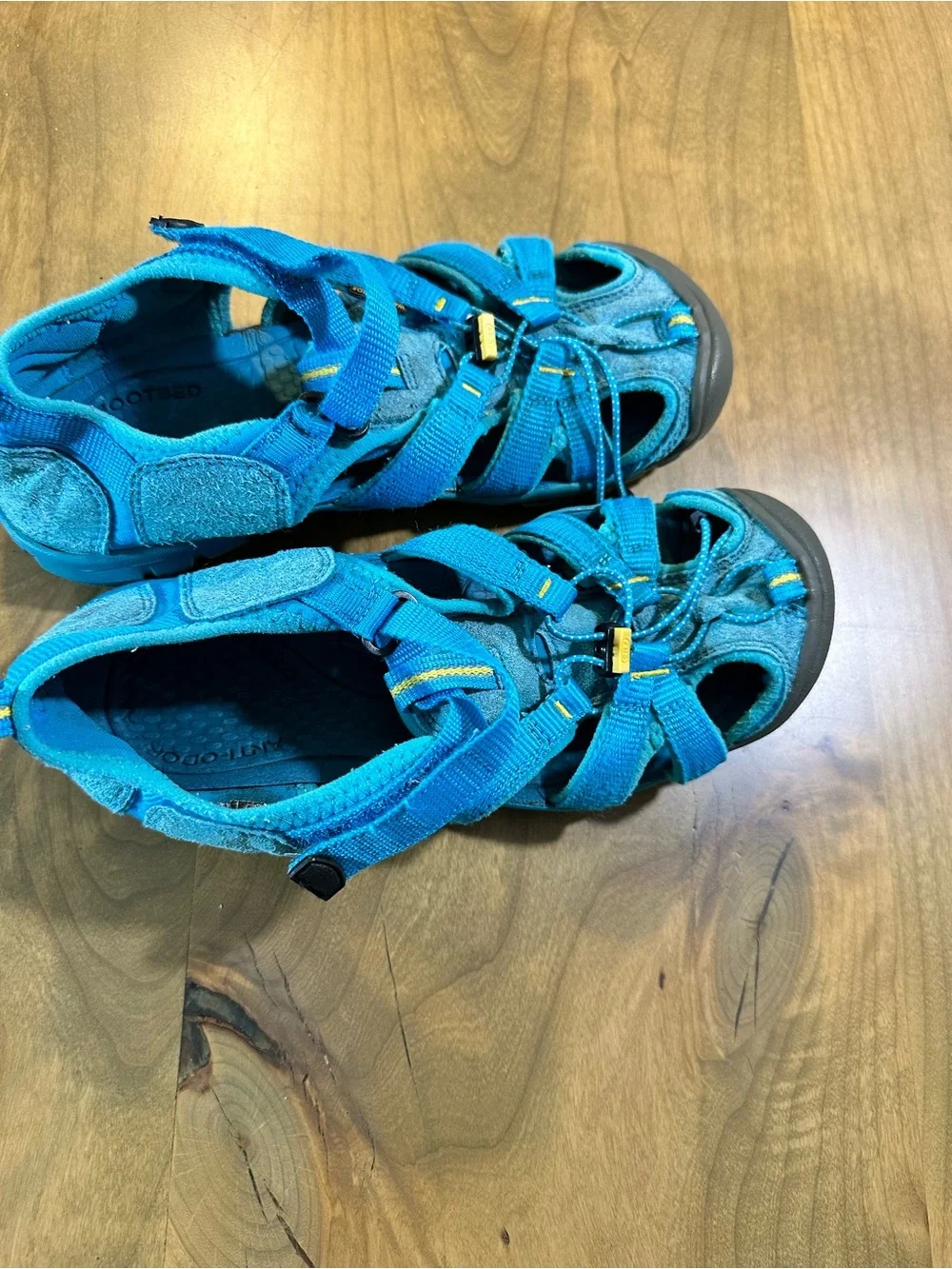 KEEN CNX Youth 5 Blue Water Hiking Sport Sandals Closed Toe EU 38